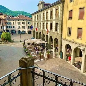 https://the-terrace-on-the-square.it-lombardy.com