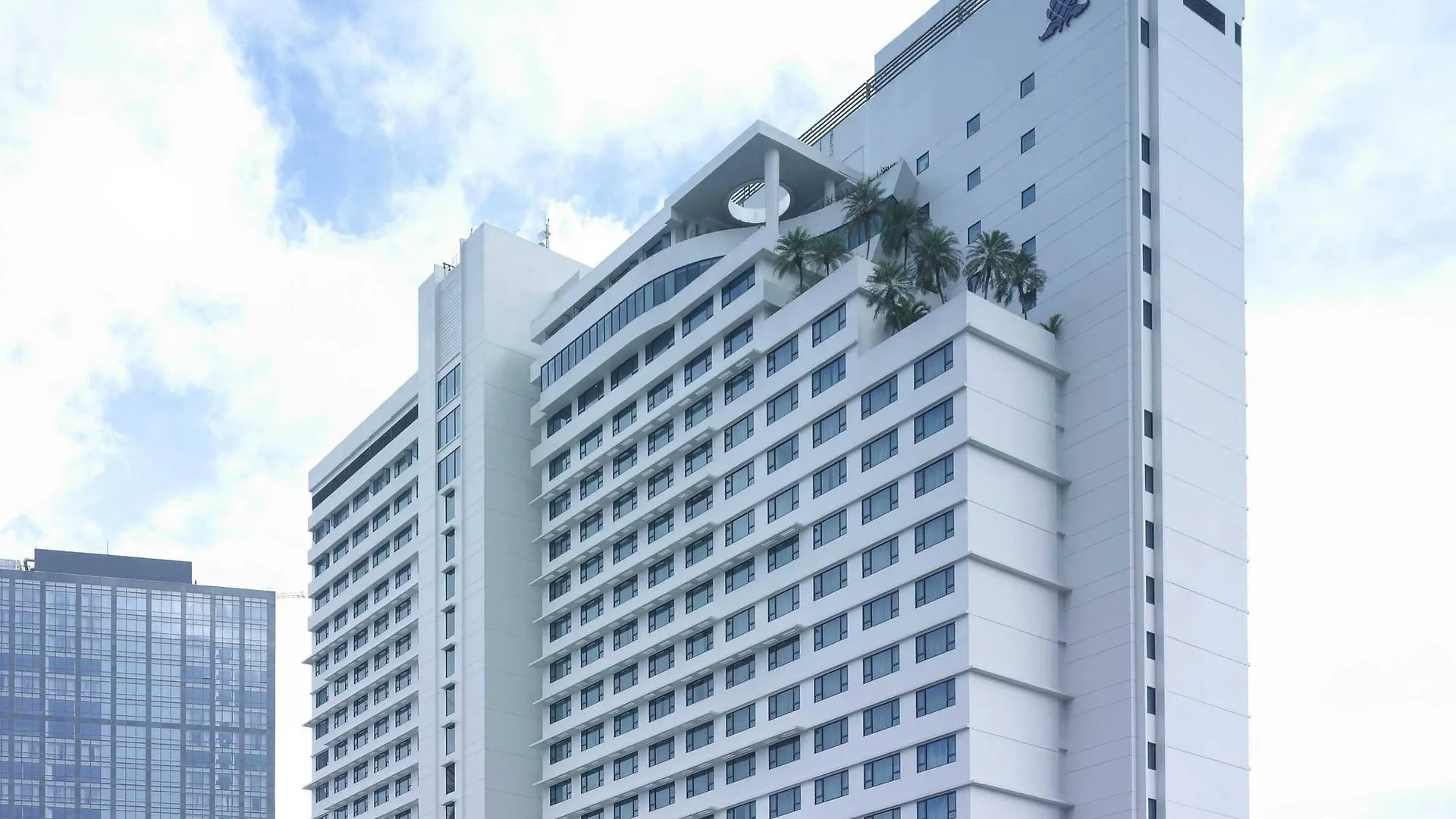 New World Makati Hotel, Manila Makati City 5*,